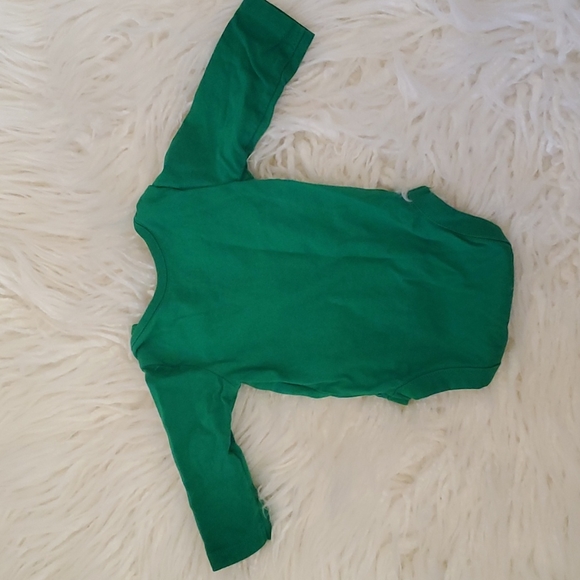 Children's Place Longsleeve Green Onesie - 0-3M (EUC) - Picture 3 of 5
